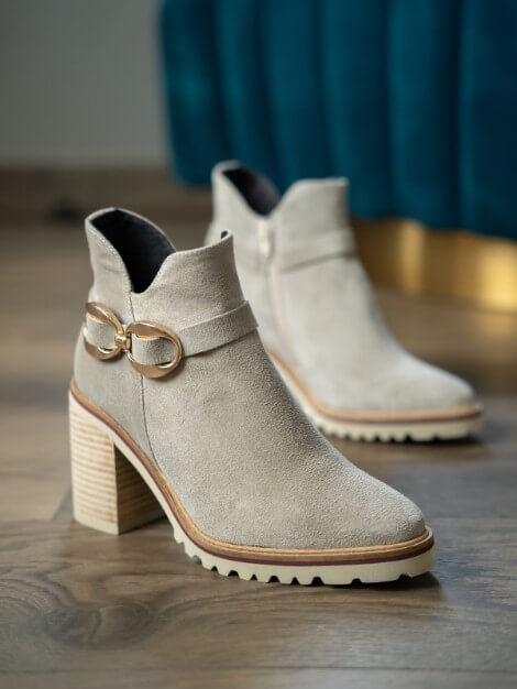 Leather ankle boots for women