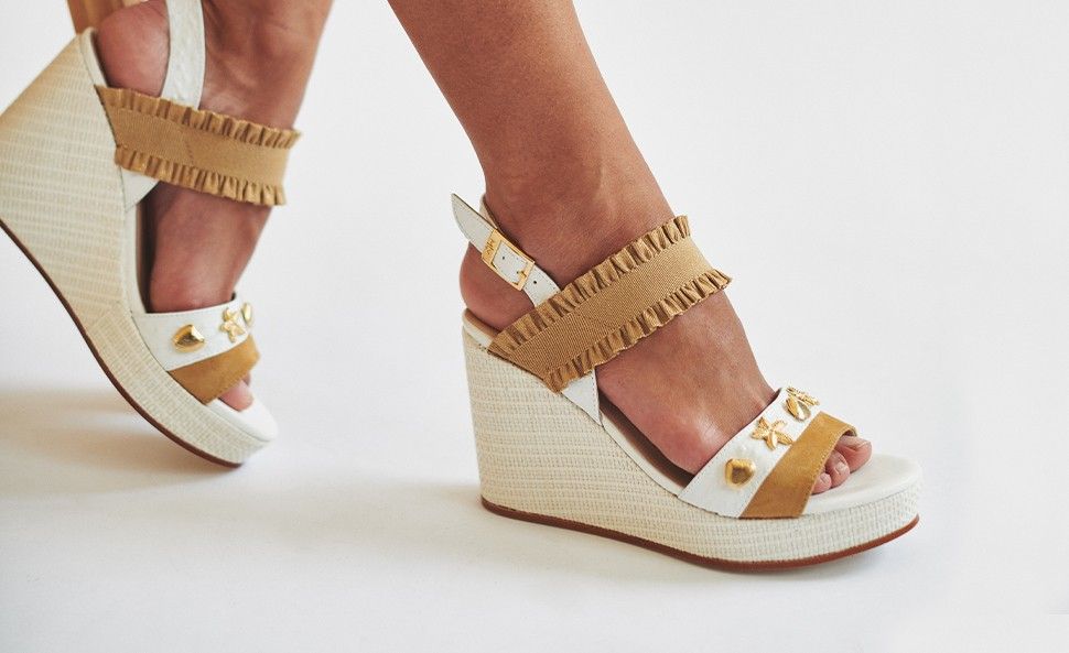 Wedge Sandals Looks Inspirations
