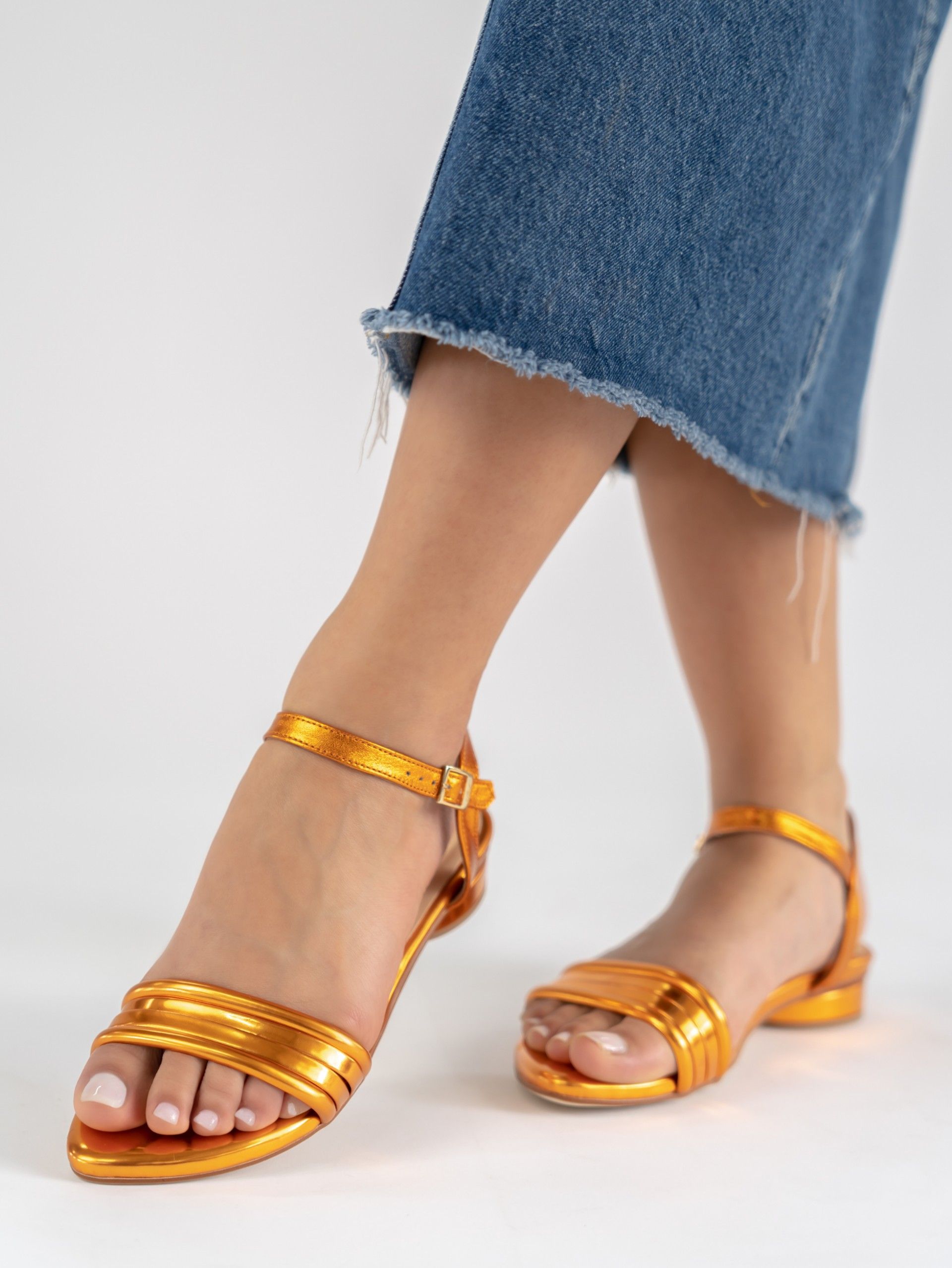 Sandália  Salto Raso para Mulher Cassia 09