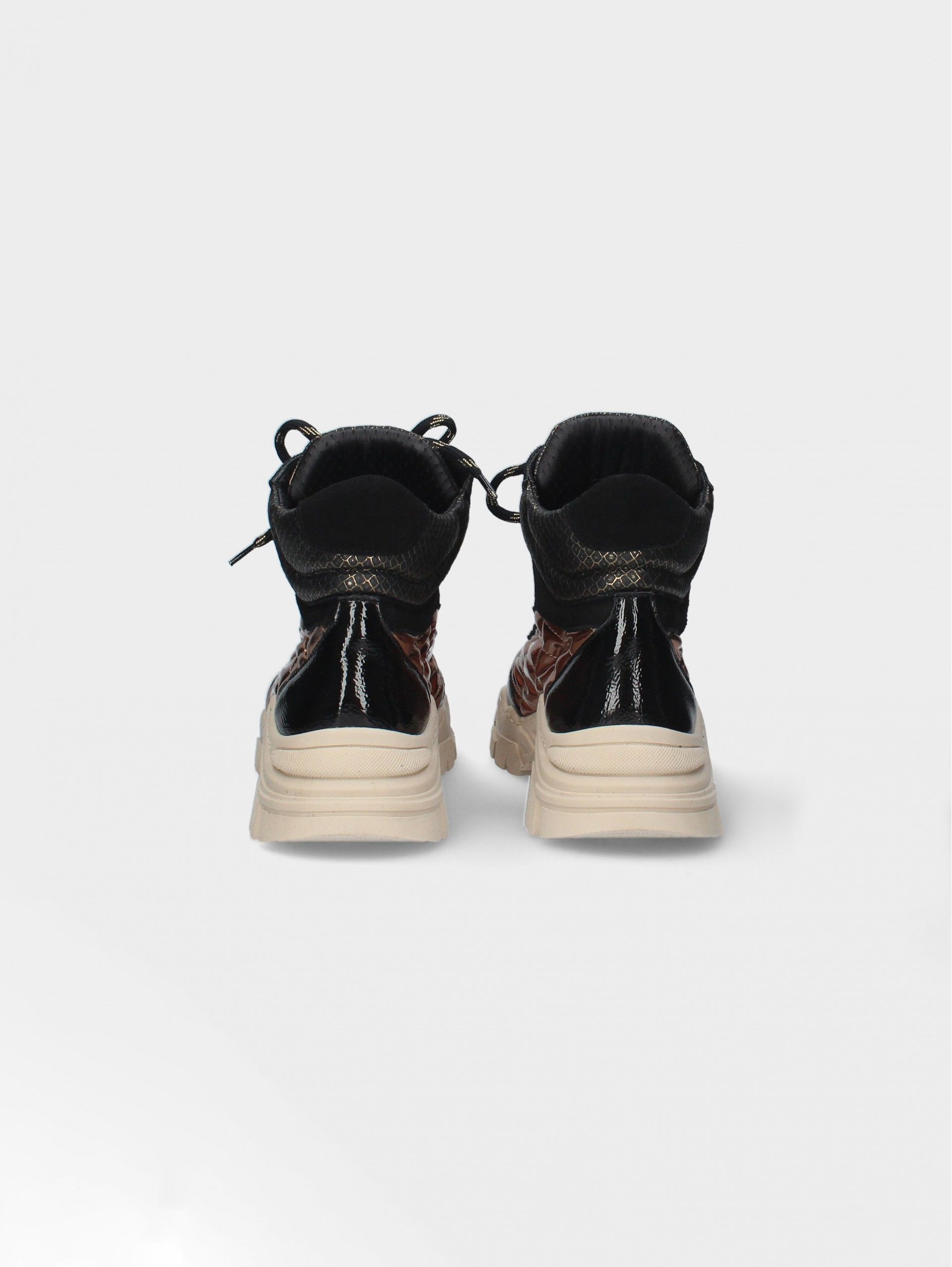 Sapatilha  High Top Stella 15