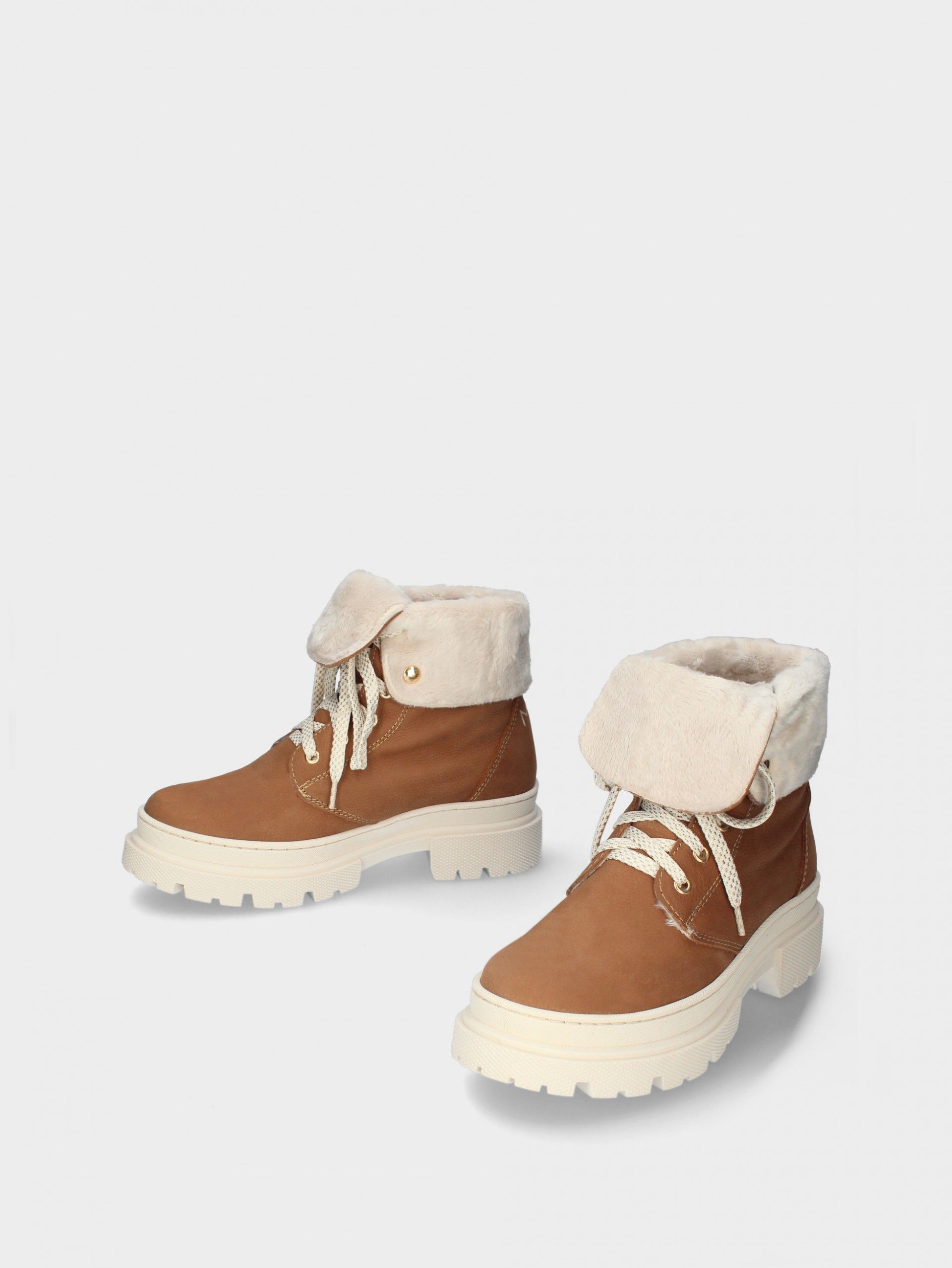 Boot with Laces Nadia 01