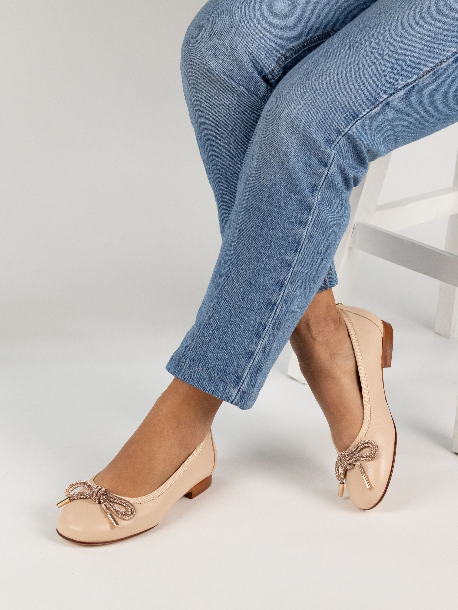 Sabrina em Pele  Modelo Rosa 03