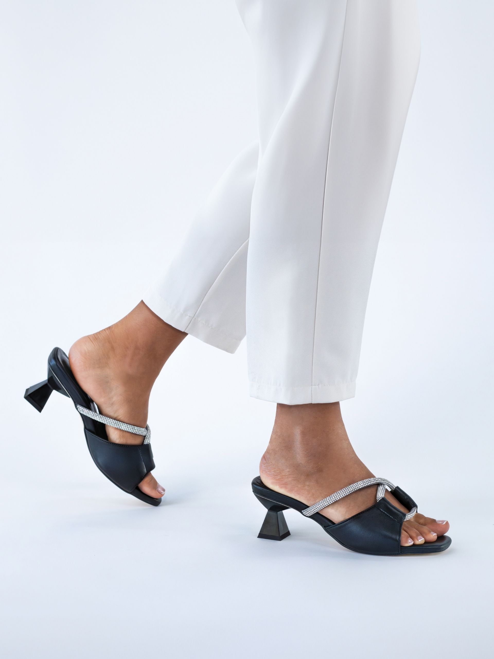 Sandália Soca  Salto Médio Margarida 07