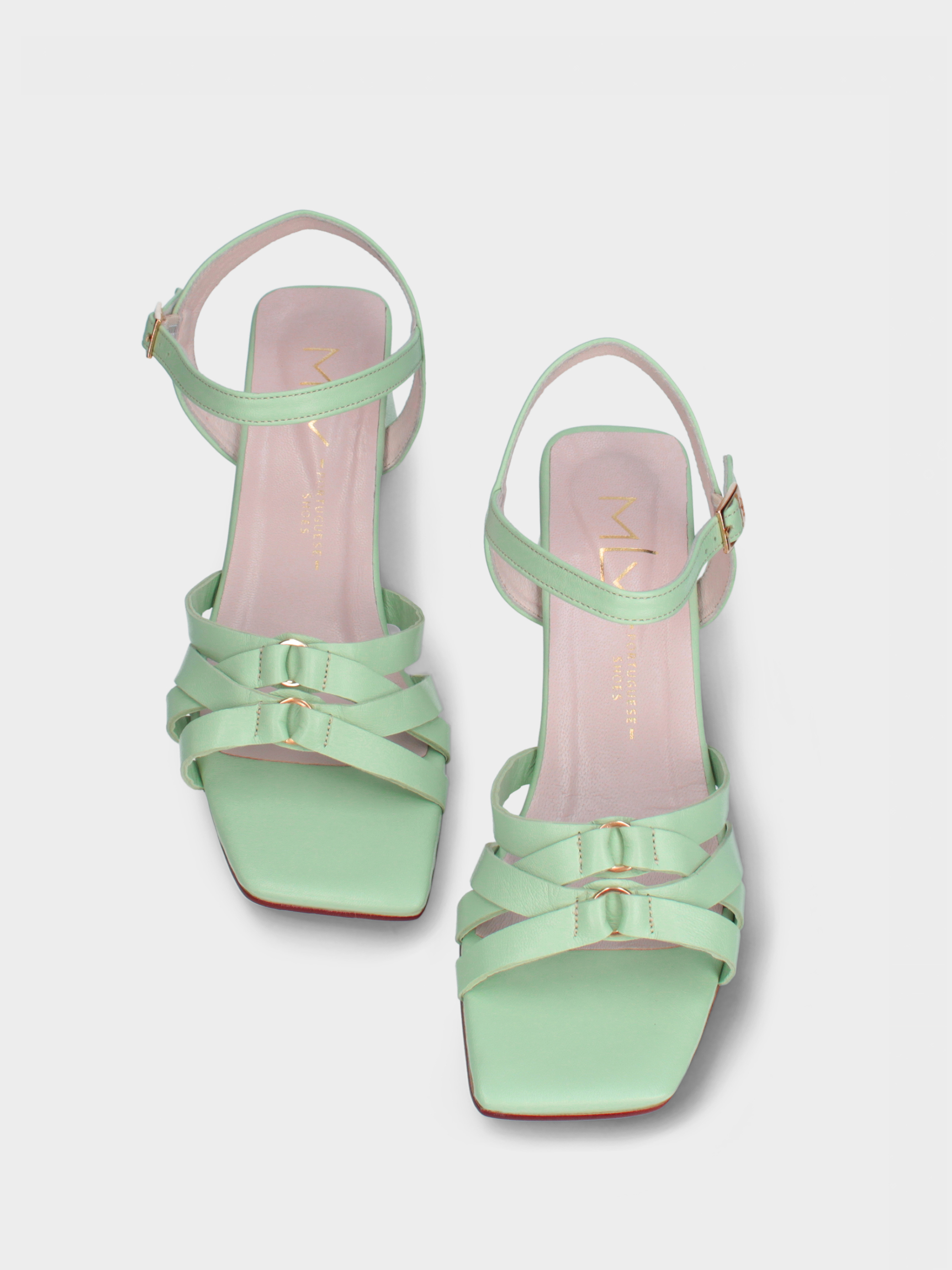 Sandália  Salto Médio Catia 02