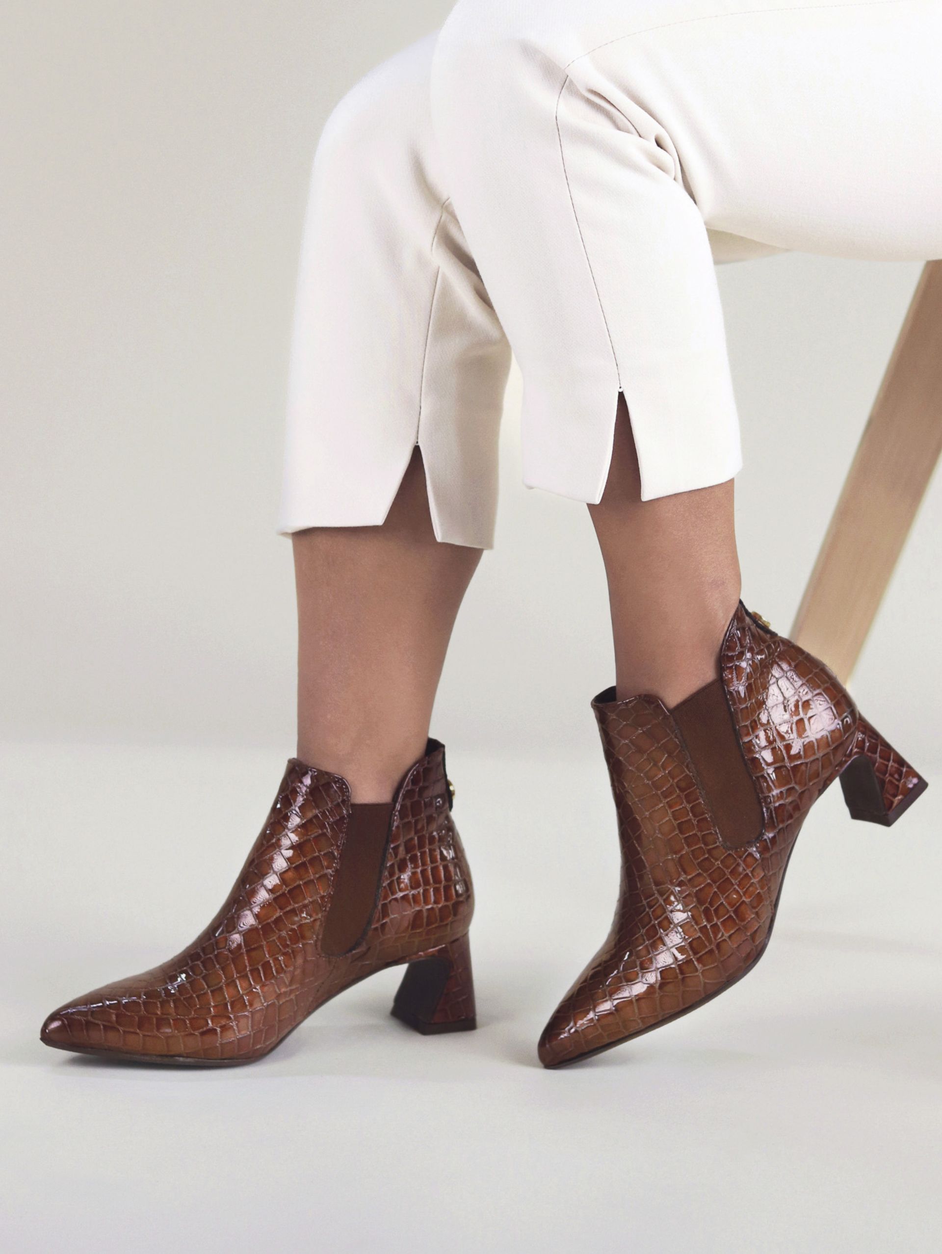 Botim Salto Médio  Lori 40