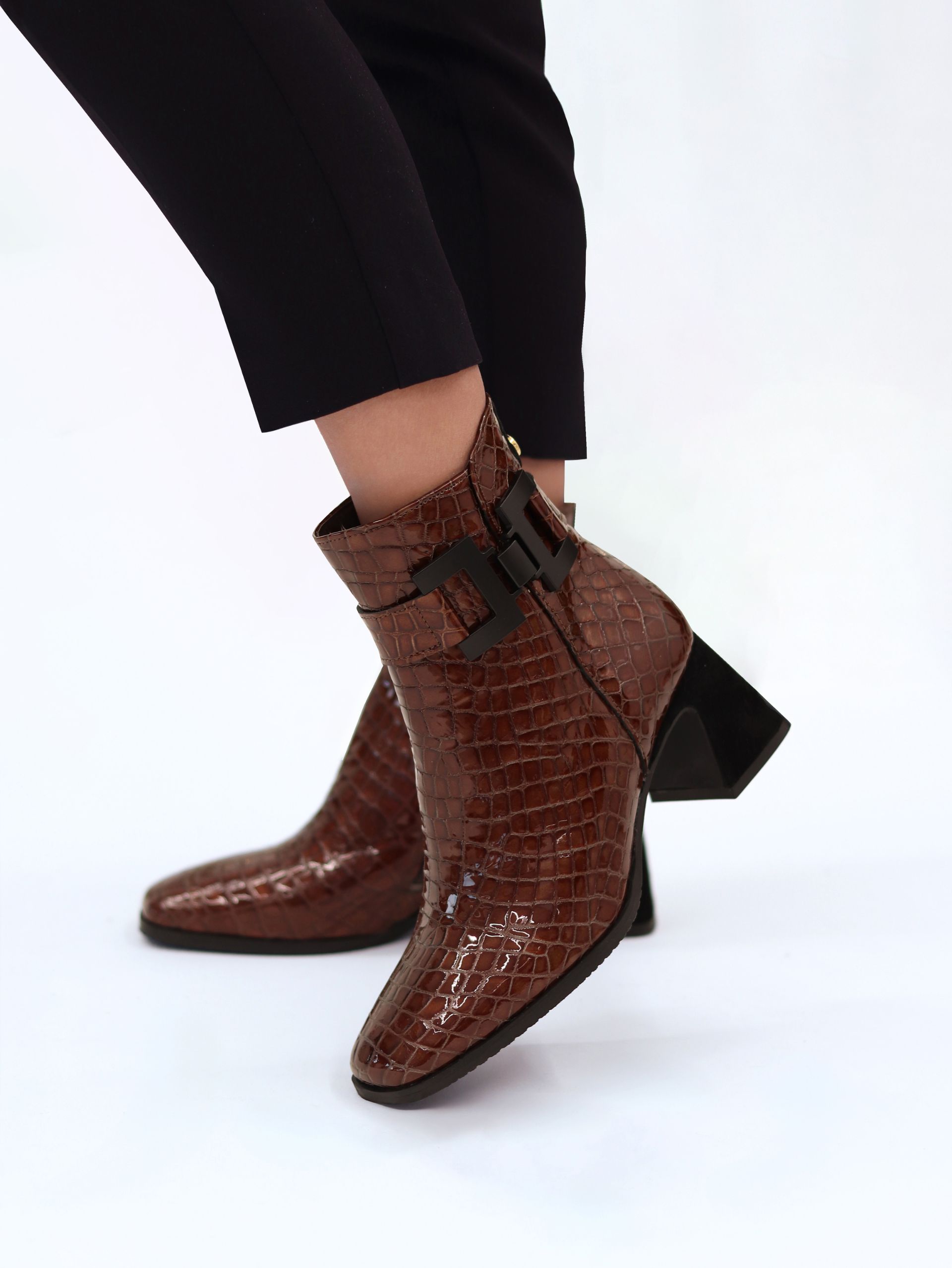 Botim Salto Médio  Thais 06