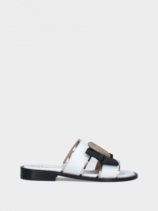 Chinelo  em Pele Raso Celia 04