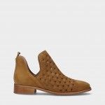 Flat Heel Leather Ankle Boot Isabela 20