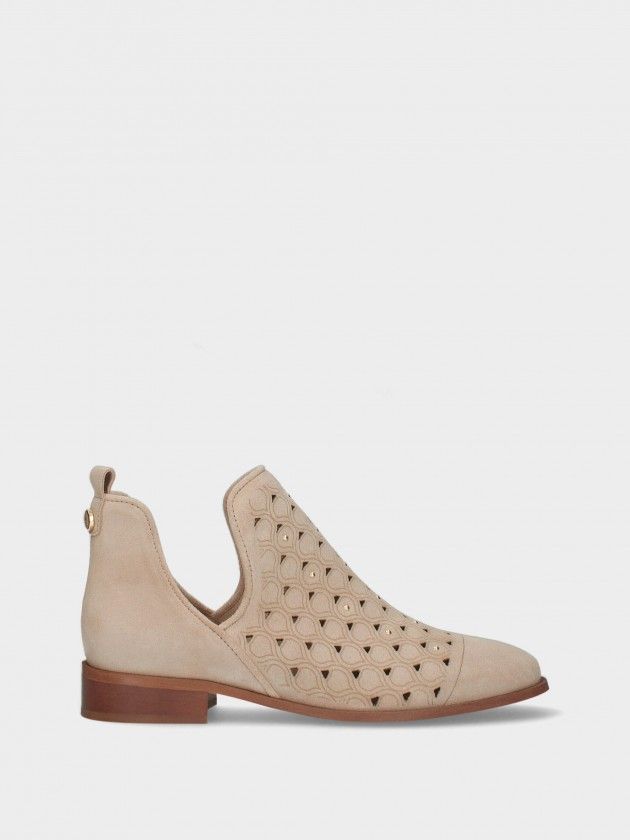 Flat Heel Leather Ankle Boot Isabela 20