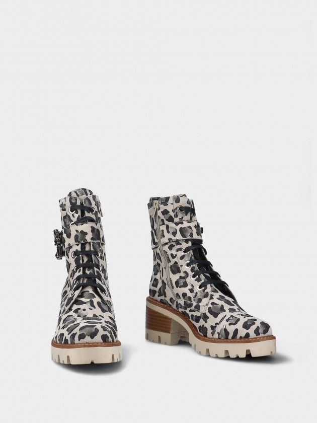 Military Style Boot Tamara 07