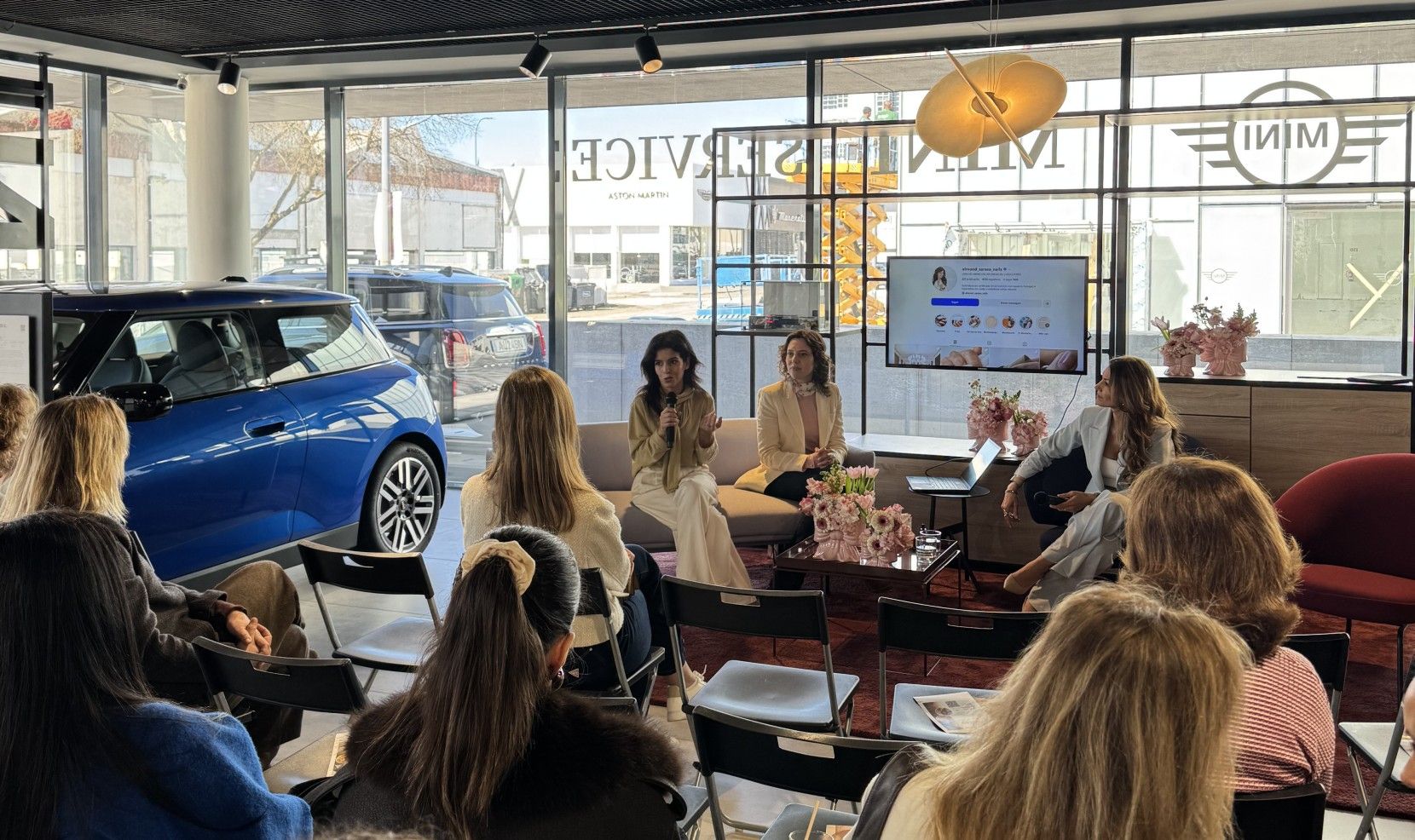 Celebrating Women's Day with MLV Portuguese Shoes