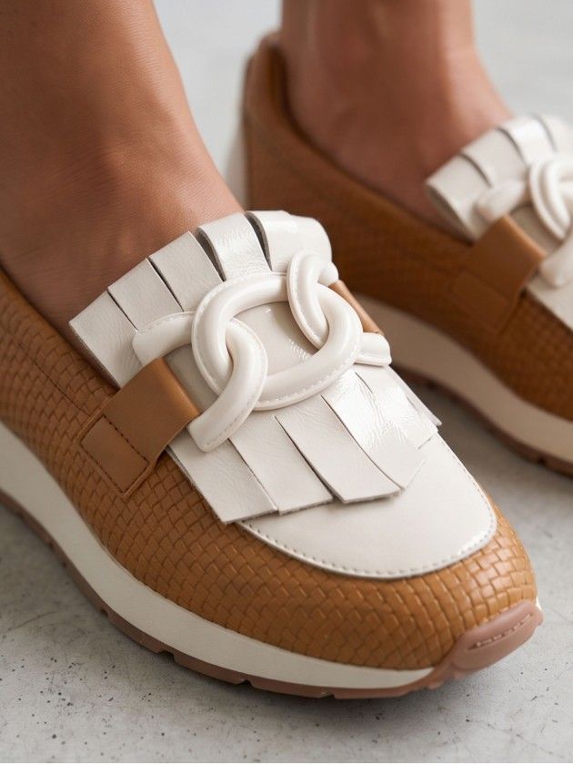 Casual Chic Moccasin Alicia 18