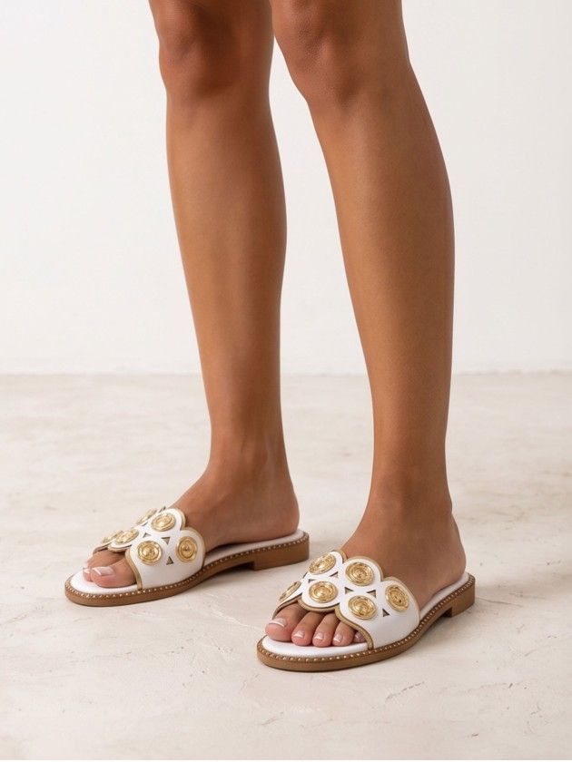 Leather Flat Sandals Chris 10 Leather Flat Sandals Chris 10