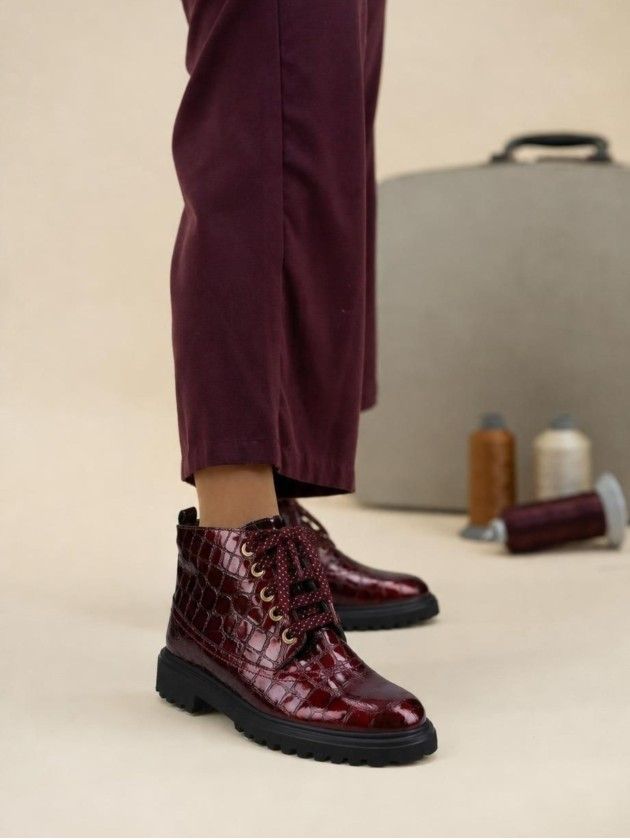 Flat Leather Ankle Boot Raissa 05 Flat Leather Ankle Boot Raissa 05